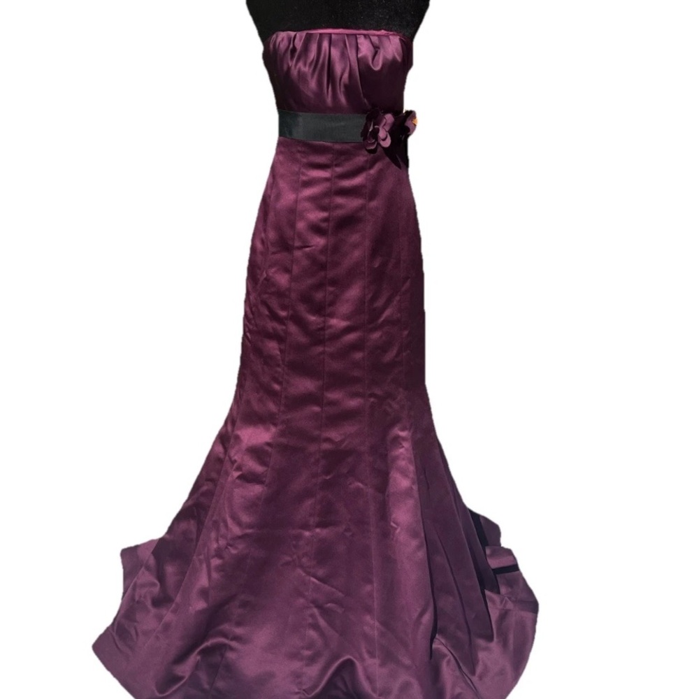 Vera Wang Purple Ruched Strapless Gown